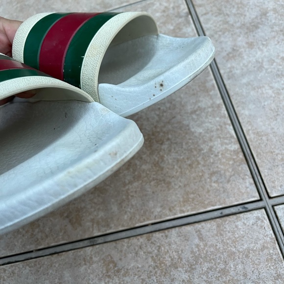 Men’s Gucci Slide Sandals - Picture 8 of 16